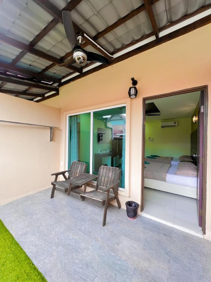 Chuu Pun Village Resort Pantai Cenang  Exterior photo