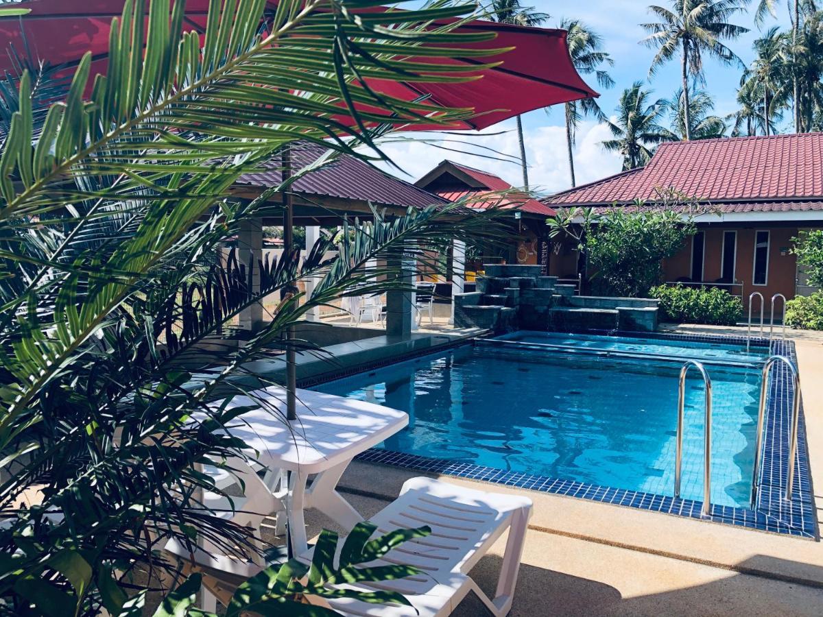 Chuu Pun Village Resort Pantai Cenang  Exterior photo